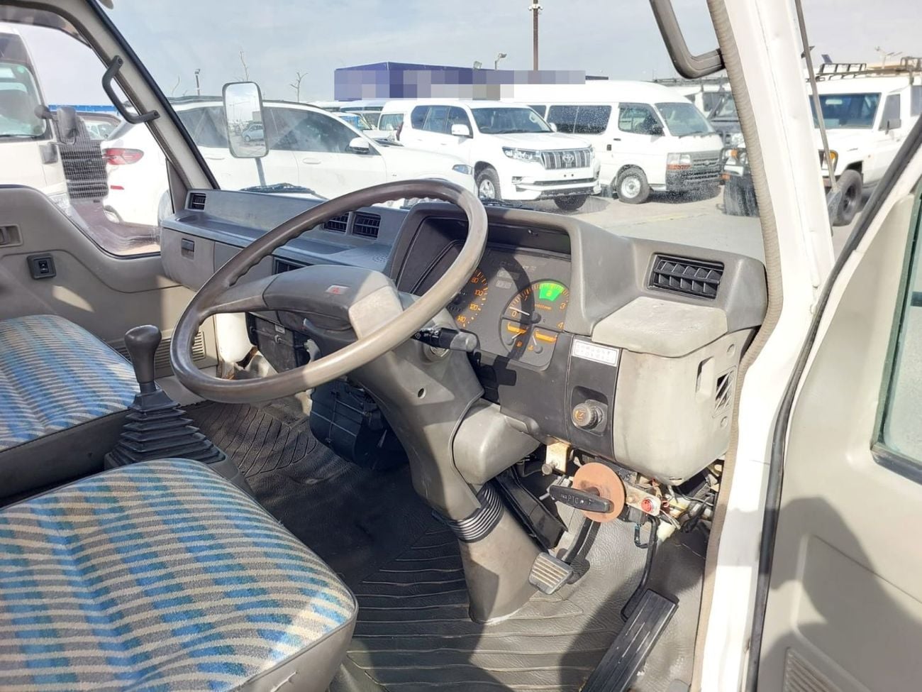 Mitsubishi Fuso Canter MITSUBISHI CANTER TRUCK RHD 1992 MODEL 4.2 L DIESEL MANUAL(PM81640)