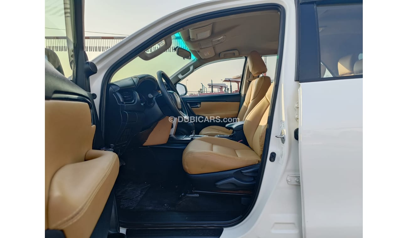 تويوتا فورتونر 2.7L PETROL WHITE 2020 ( LOT # 788)