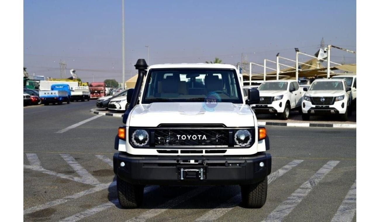 Toyota Land Cruiser Pick Up LX 2.8L Diesel Automatic (Mid Option)