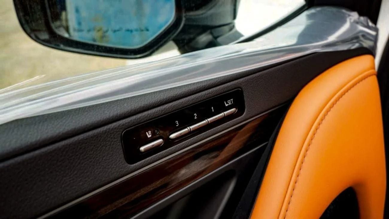 Lexus LX 700h 2026 Lexus LX700h VIP HEV (4-Seater) 3.5L V6 Twin-Turbo Hybrid A/T 4WD Export Only