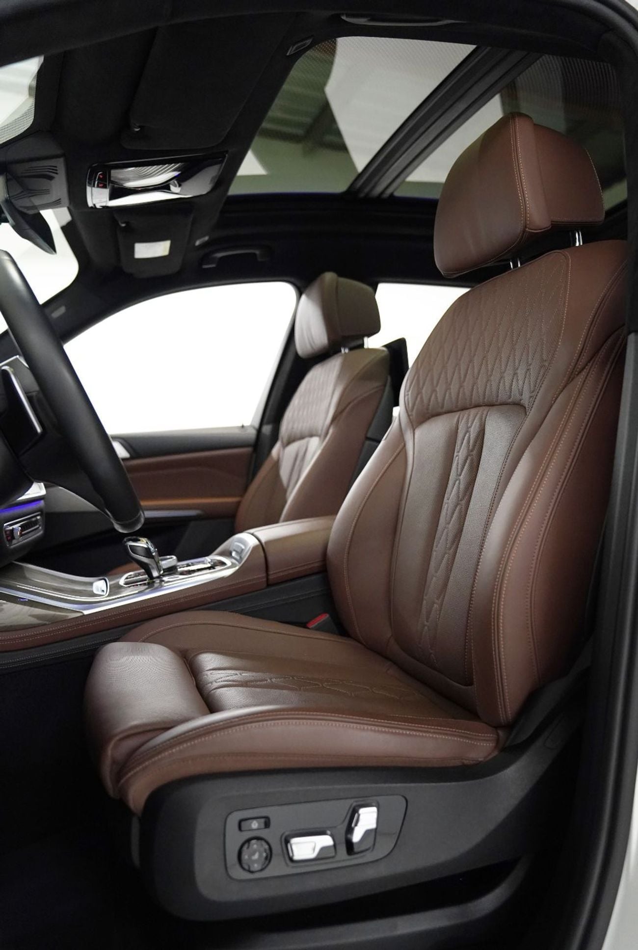 BMW X7 40i M Sport Pure 3.0L (335 HP), 2020 BMW X7, Warranty, 7 Seater, Fully Loaded, Low Kms, GCC