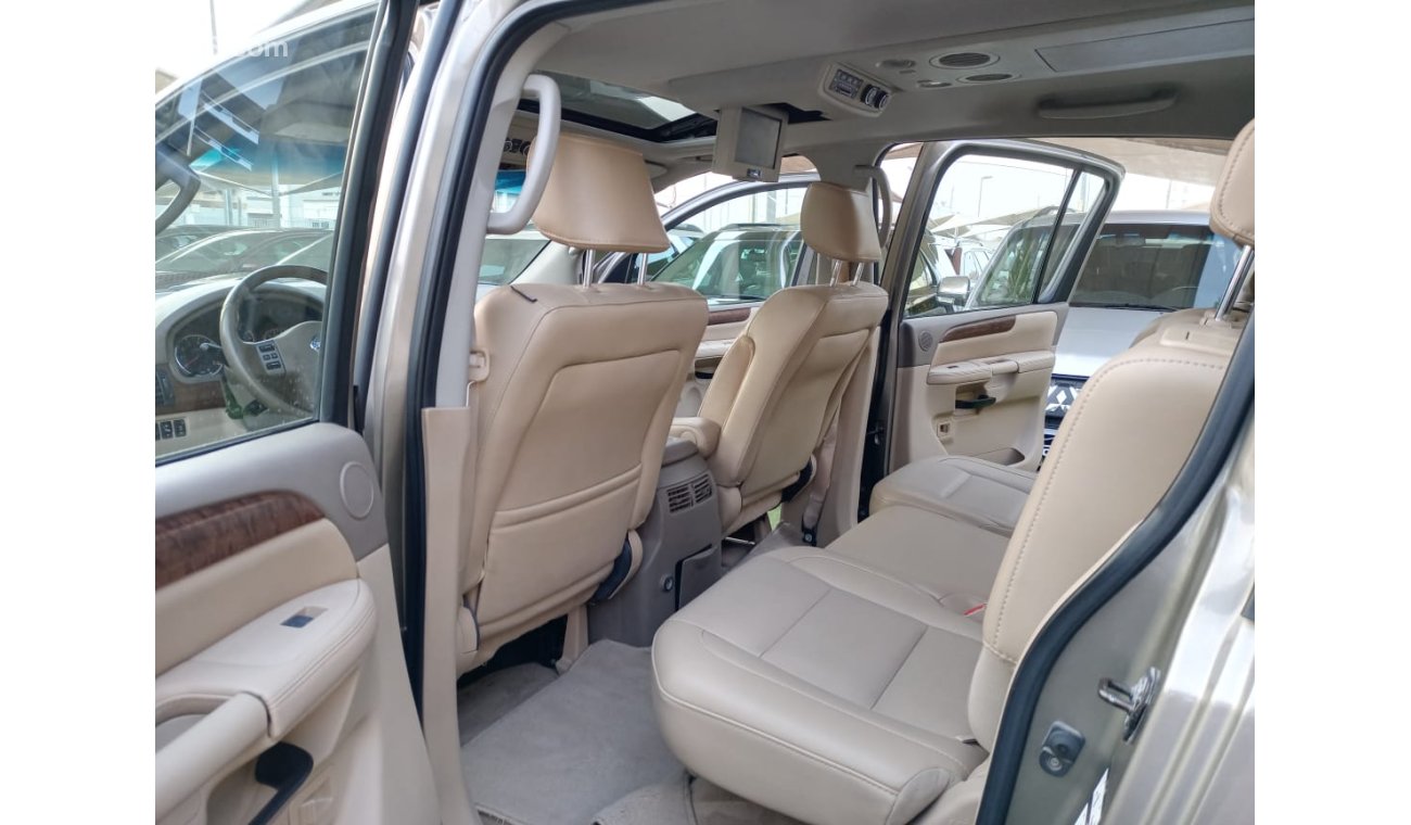 Nissan Armada Gulf Dye Agency 2009 model number one Wood leather hatch Rear wing Sensors in excellent condition, y