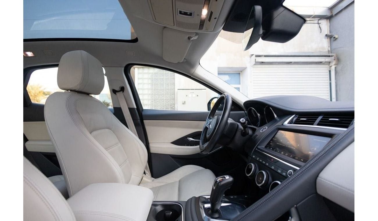 Jaguar E Pace SE P200 2.0L Jaguar E-pace P-200 S 2019 GCC under Warranty with Flexible Down-Payment.