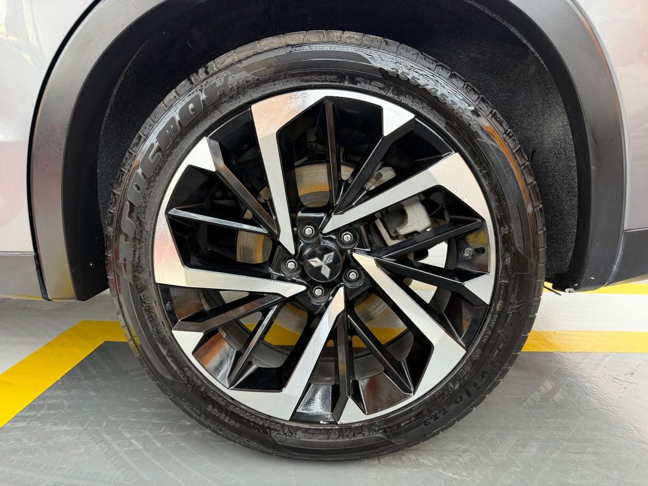 Mitsubishi Outlander GLX High 2.4L