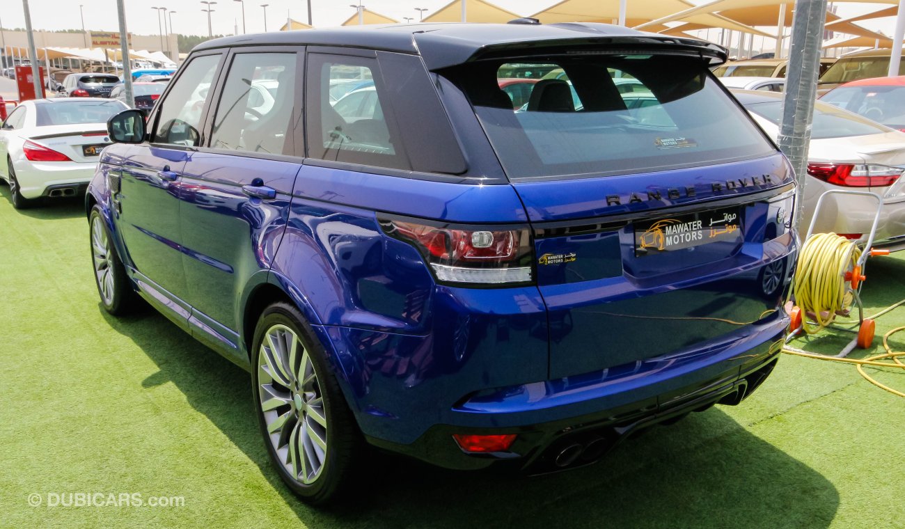 Land Rover Range Rover Sport SVR