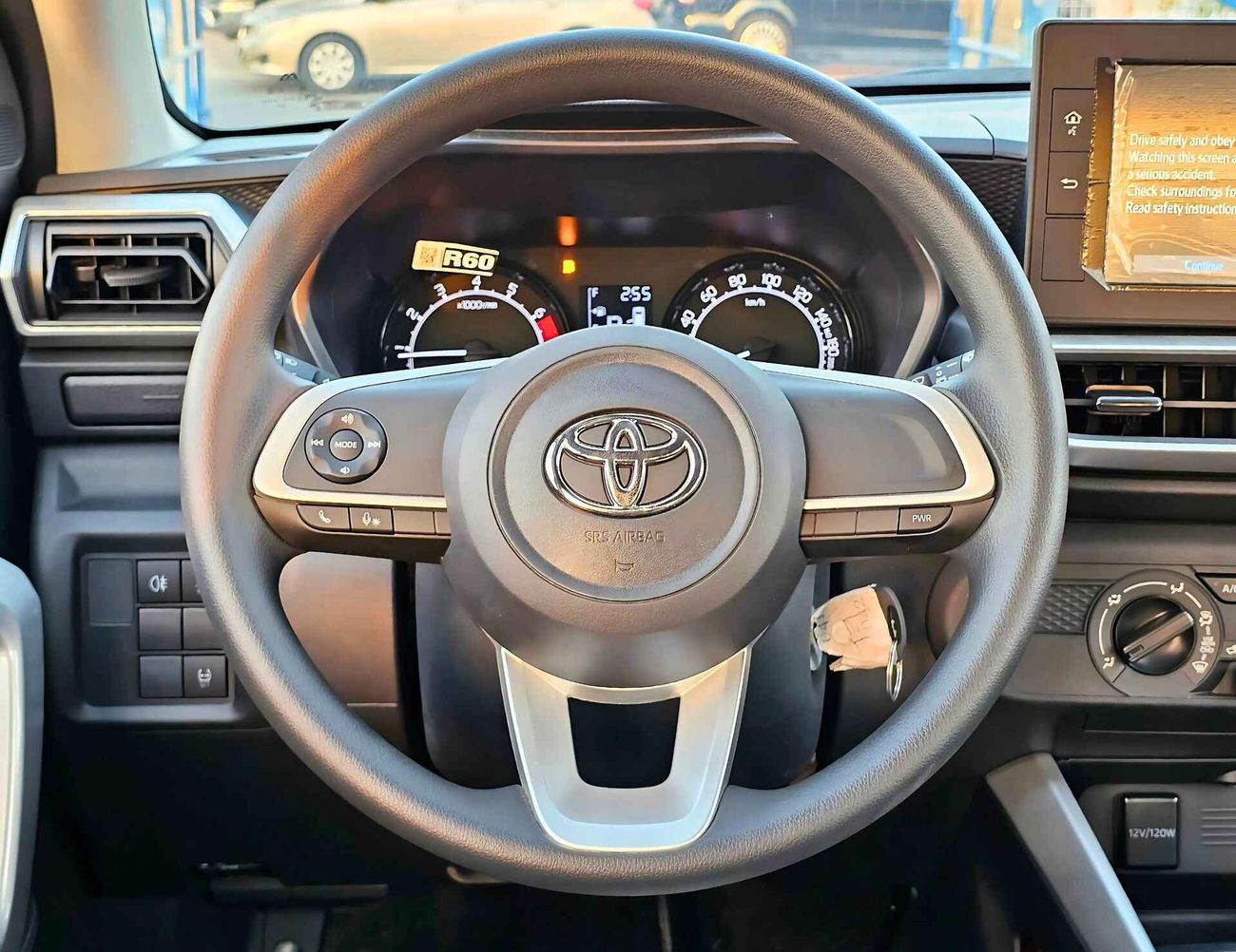 تويوتا ريز 1.0L/ TURBO / ALLOY RIMS / DVD / MID OPTION / CODE#69097