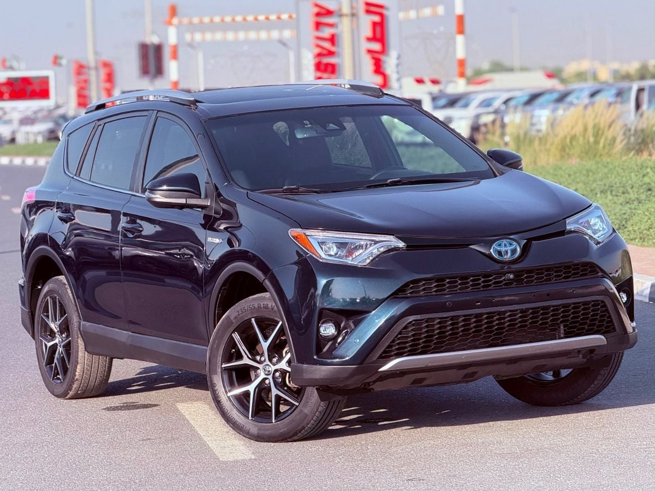Toyota RAV4 RAV4 SE Hybrid Full option