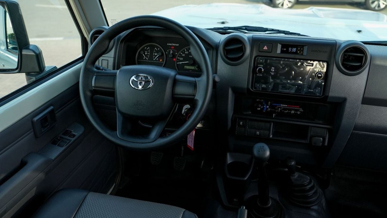 Toyota Land Cruiser 70 Land Cruiser Hard Top V6 4.2L 2025 MY EXPORT