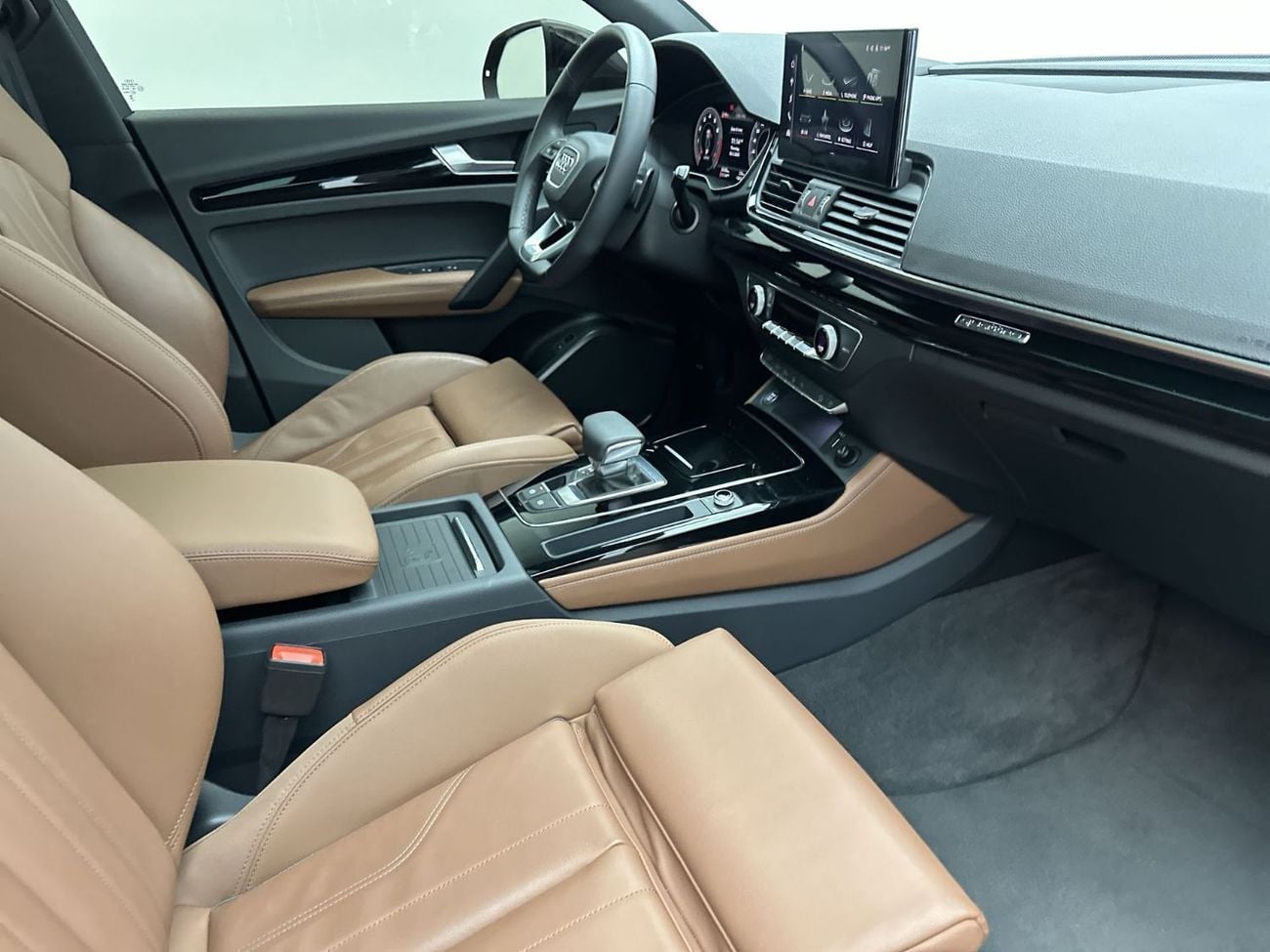 Audi Q5 45 TFSI S-LINE quattro 249hp (Ref# 34297)