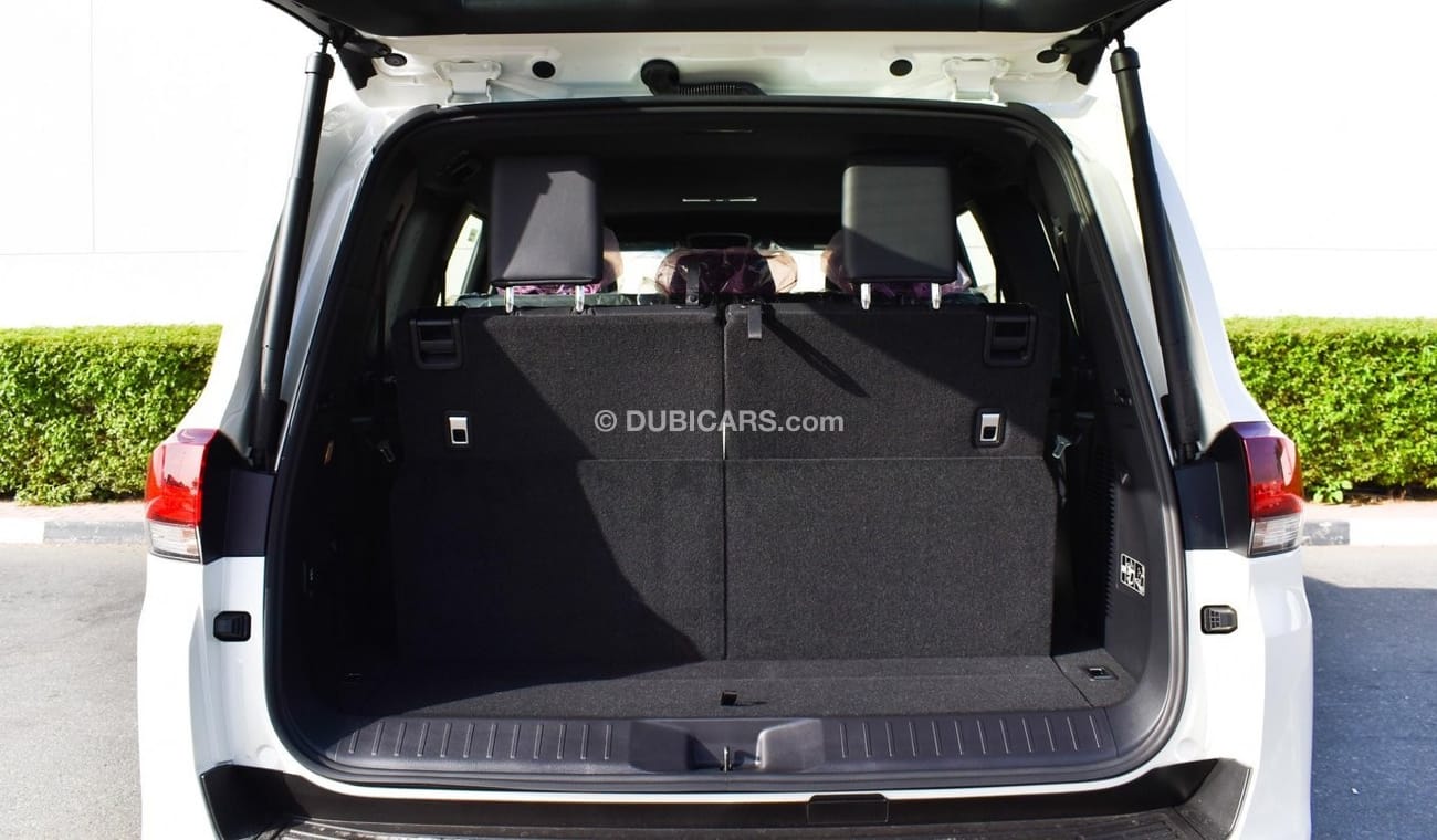 Toyota Land Cruiser LC 300 - GXR 4.0 L  - 2022 - WHITE INSIDE BLACK