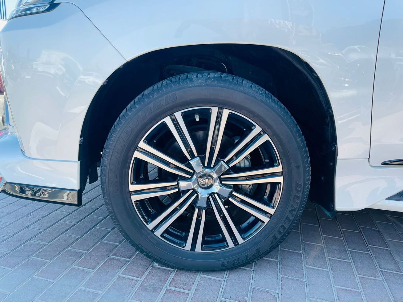 Lexus LX 570 LEXUS LX570 SPORT 27/08/2025 UNTILL WARRANTY FROM ALFUTTAIM