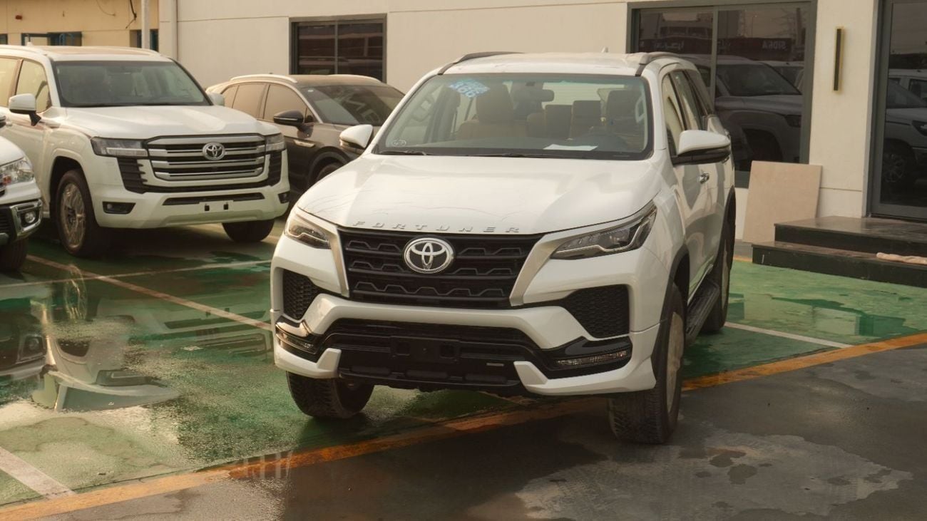 Toyota Fortuner Toyota Fortuner - SR5 Plus 2.7 L - GCC - 2025