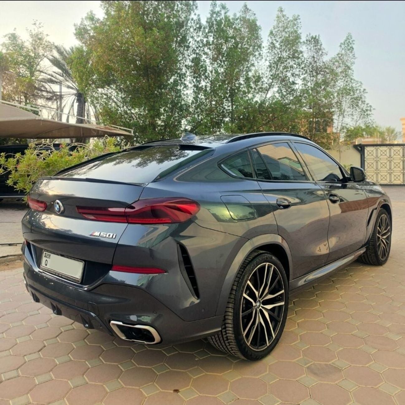 بي أم دبليو X6 M 50i M50i 4.4L