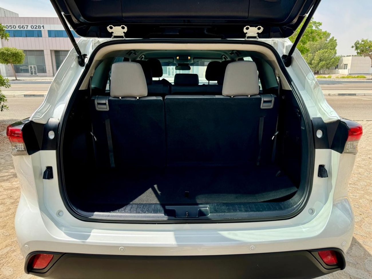 تويوتا هايلاندر LE HEV 2.5L 2022 HYBRID 2.5L GCC (1699/-MONTHLY)