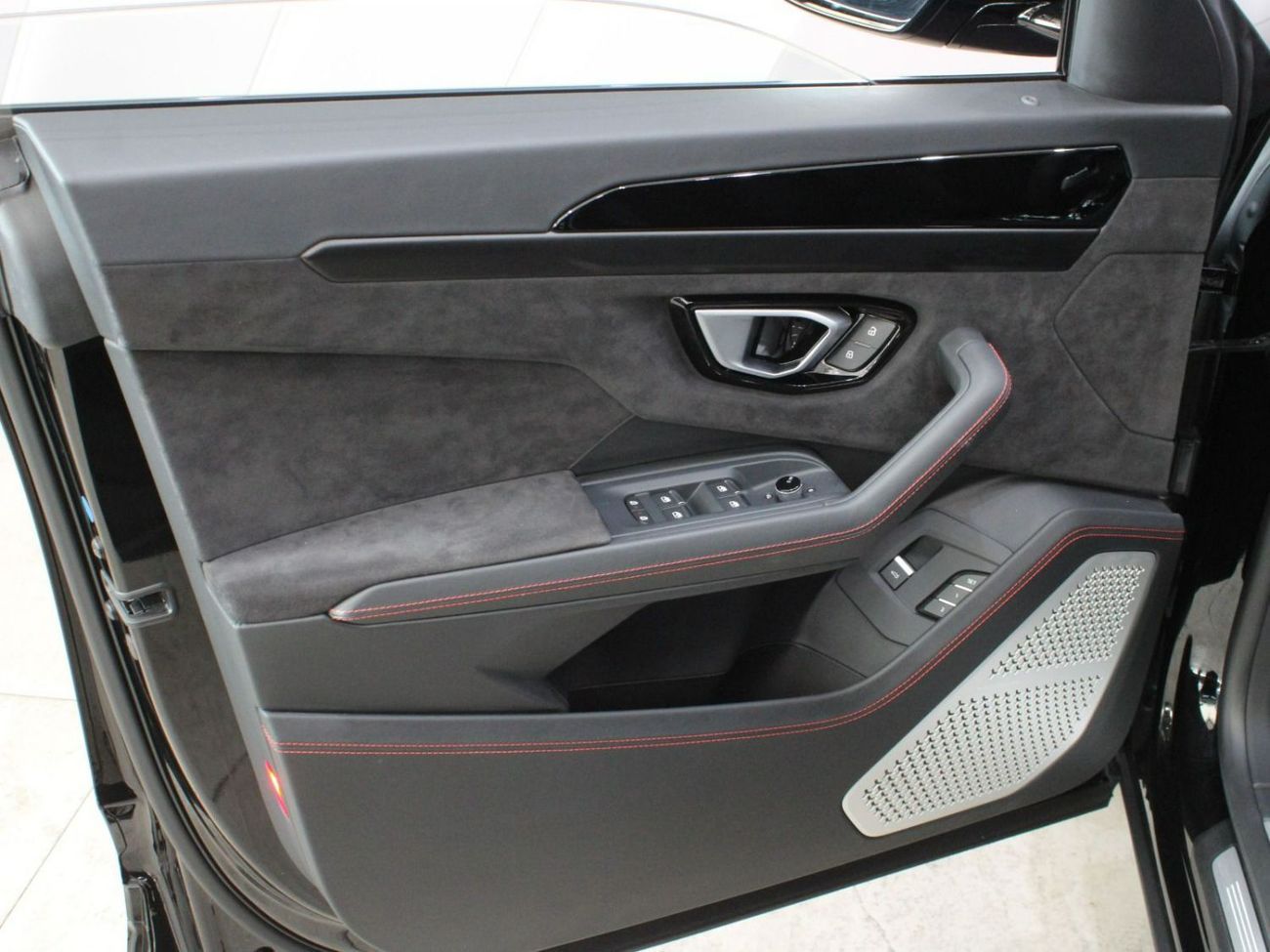 لامبورغيني اوروس S 4.0T V8