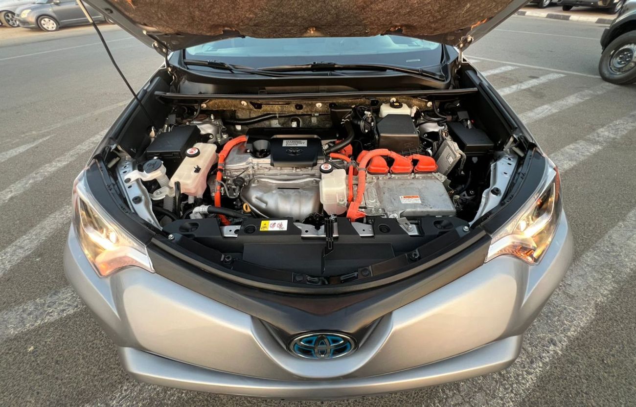 Toyota RAV4 2018 Toyota RAV4 Hybrid XLE – Full Option – 2.5L V4 – AWD 4x4 – Sunroof –