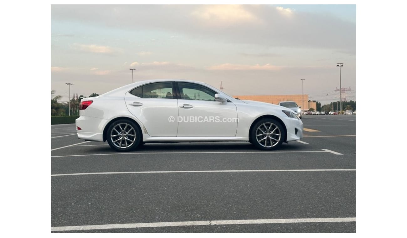 Lexus IS300 MODEL 2013 GCC CAR PERFECT CONDITION INSIDE AND OUTSIDE FULL OPTION SUN ROOF LEATHER SEATS NAVIGATIO