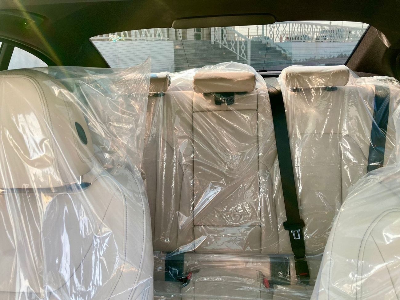 BMW 330i X drive exclusive very low km