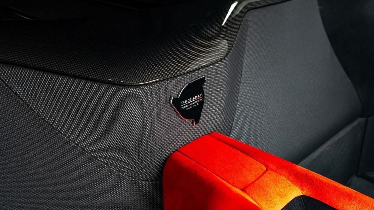 فيراري 812 كومبيتيزون 10th Anniversary Cavalcade Tailor Made 1 of 10 - 2023 - Japanese Specs