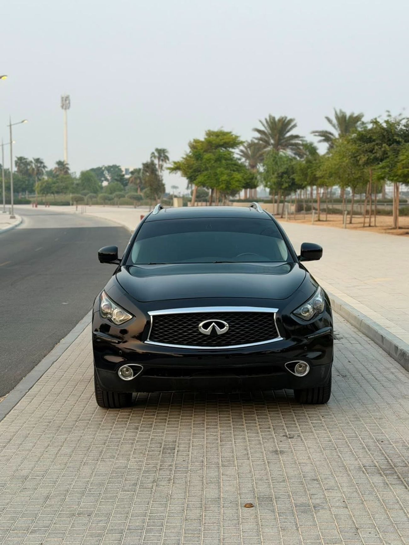 Infiniti QX70 LUXURY