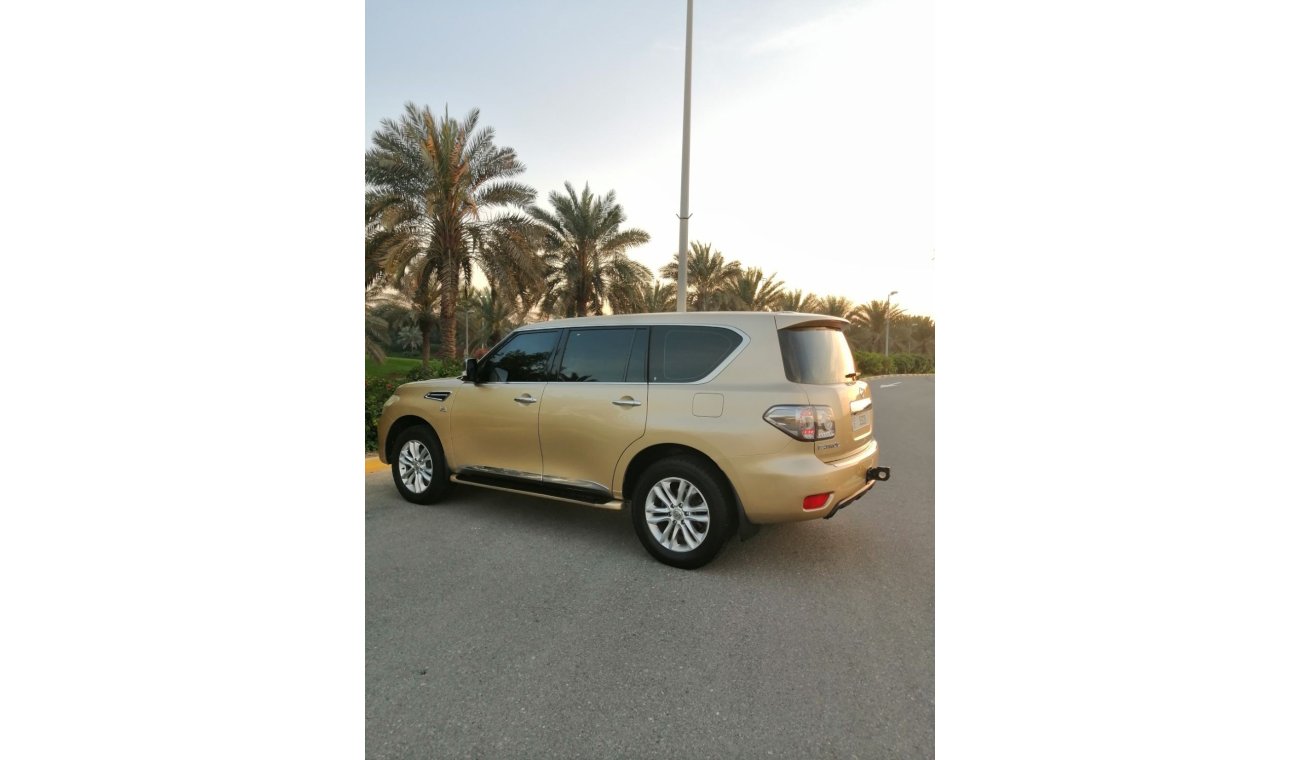 نيسان باترول Nissan Patrol 2010 The big engine is in very good condition