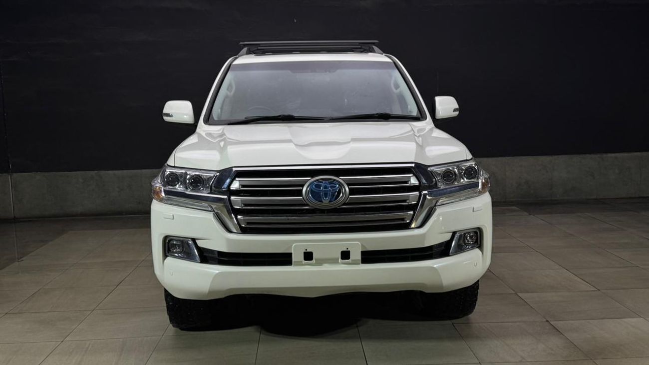 تويوتا لاند كروزر diesel 4.5 liter ,right hand drive ,full option ,for export only