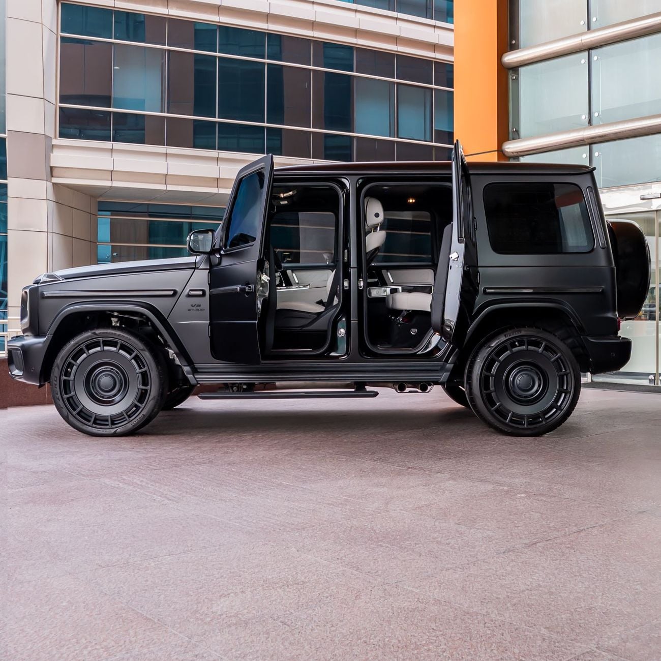 مرسيدس بنز G 63 AMG STD