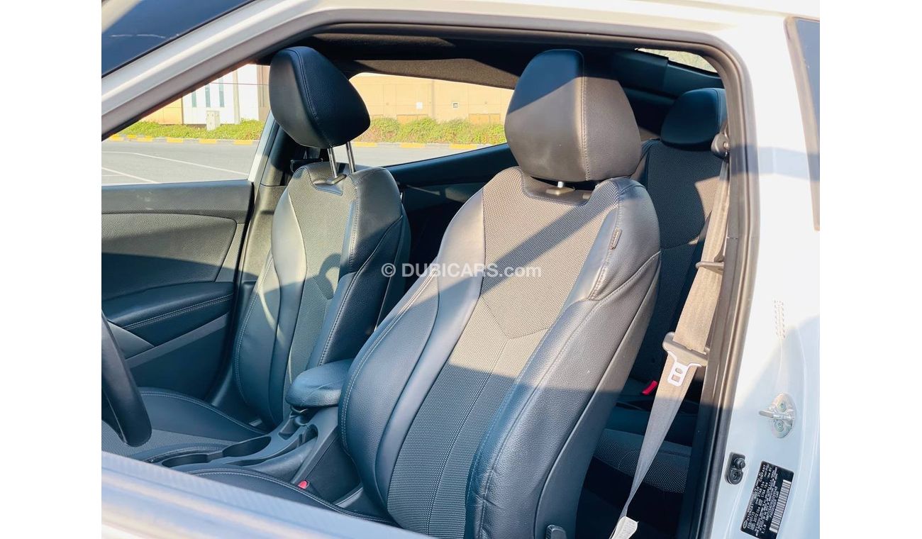 Hyundai Veloster GLS HYUNDAI VELOSTER MODEL 2016 2.0 FULL OPTION PANORAMA