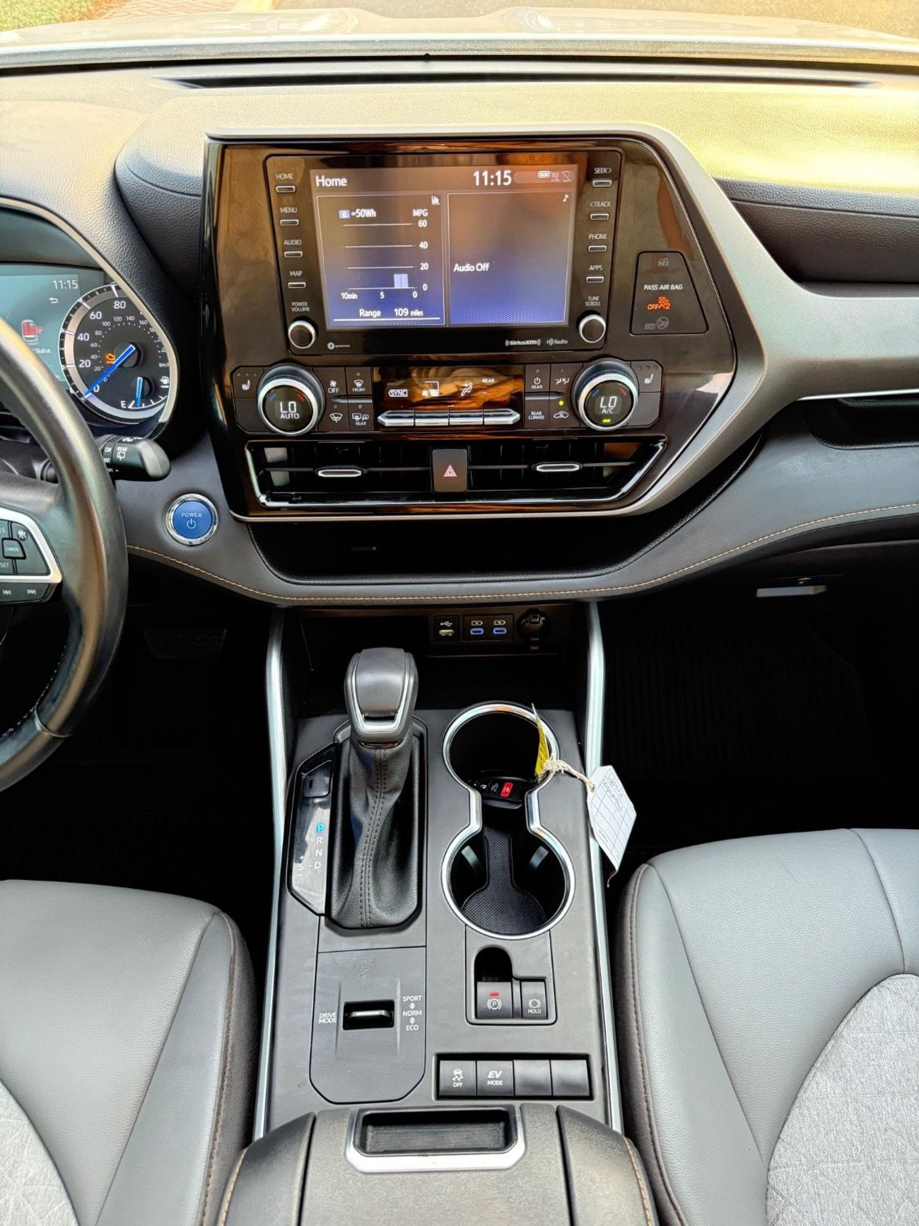 تويوتا هايلاندر GLE BRONZE ED HEV 2.5L