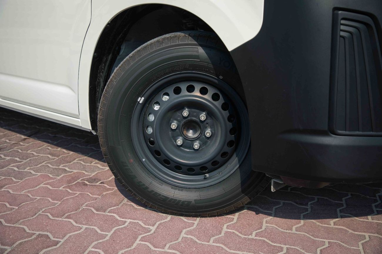 تويوتا هاياس 3.5L- White Inside Grey | Export Only