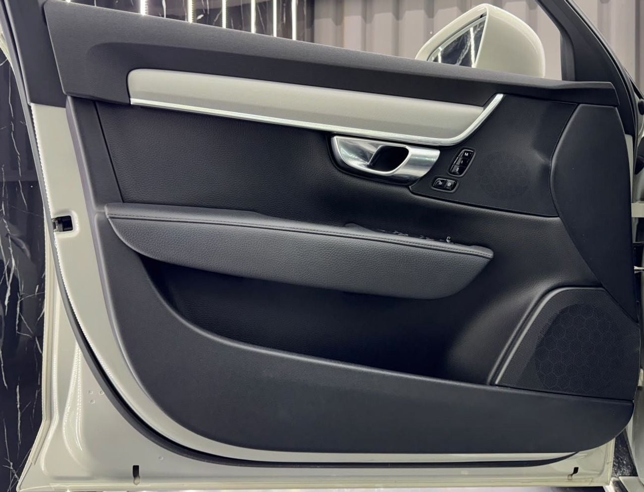 فولفو S90 Volvo S90 B5 | GCC | Original Paint | Well Maintained