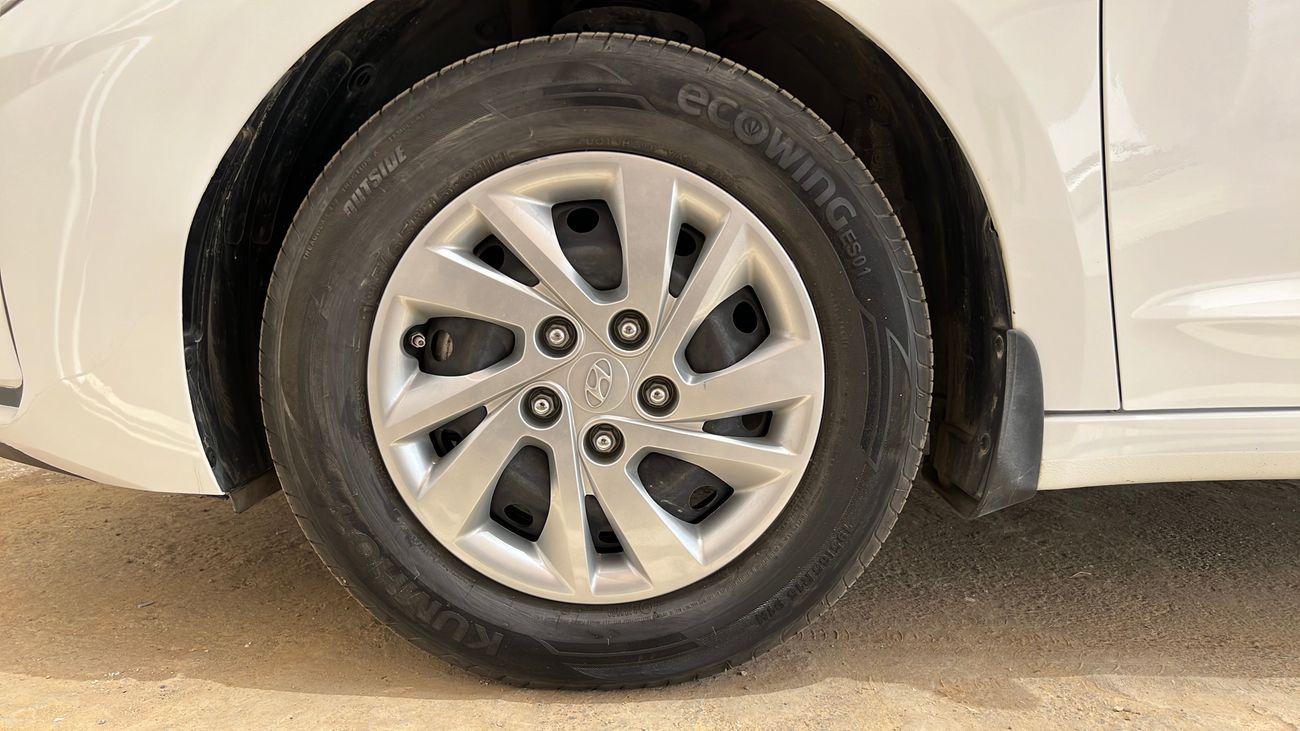 Hyundai Elantra 1600