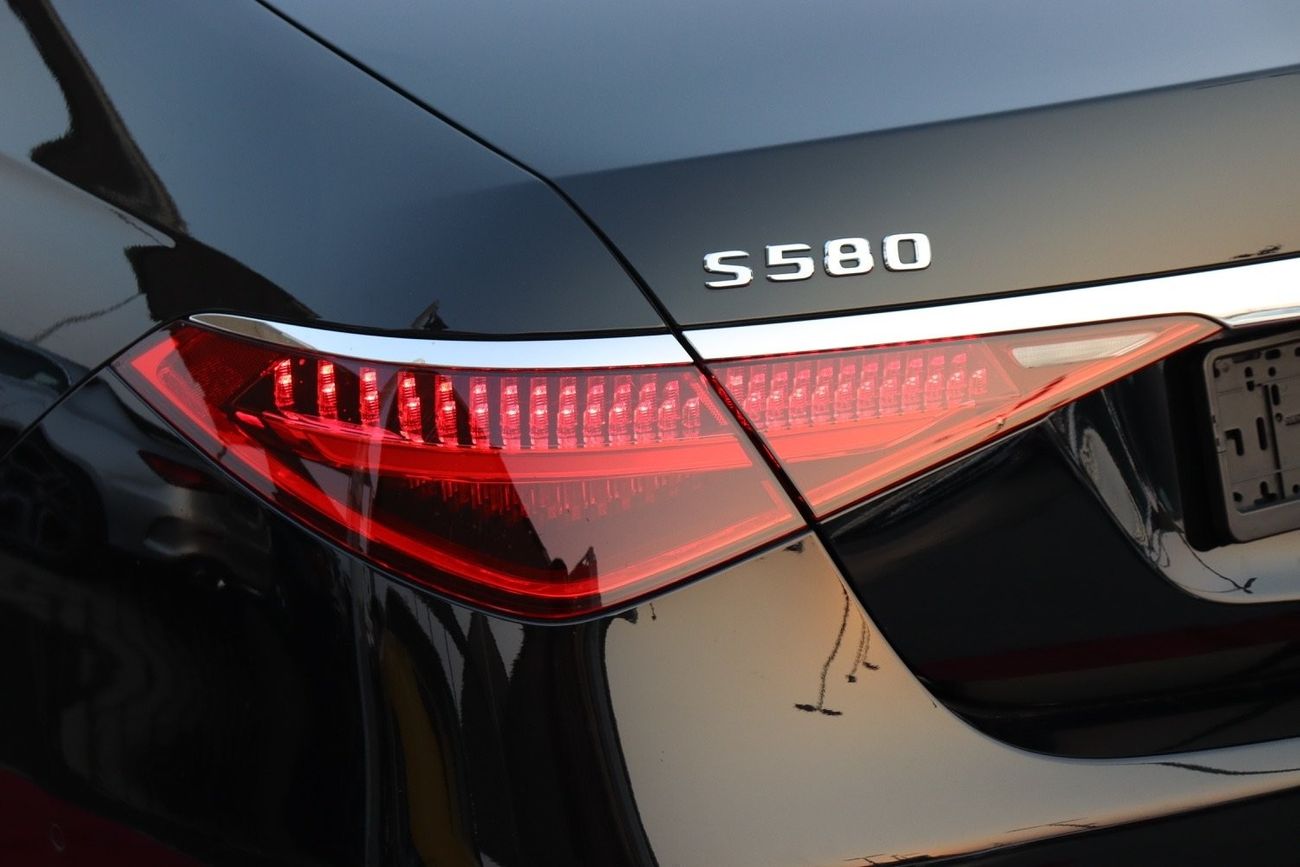 Mercedes-Benz S 580 4M Exclusive Mercedes-Benz S580 / 2022 / USA Clean Title / Free Accident / Only 35,000Km