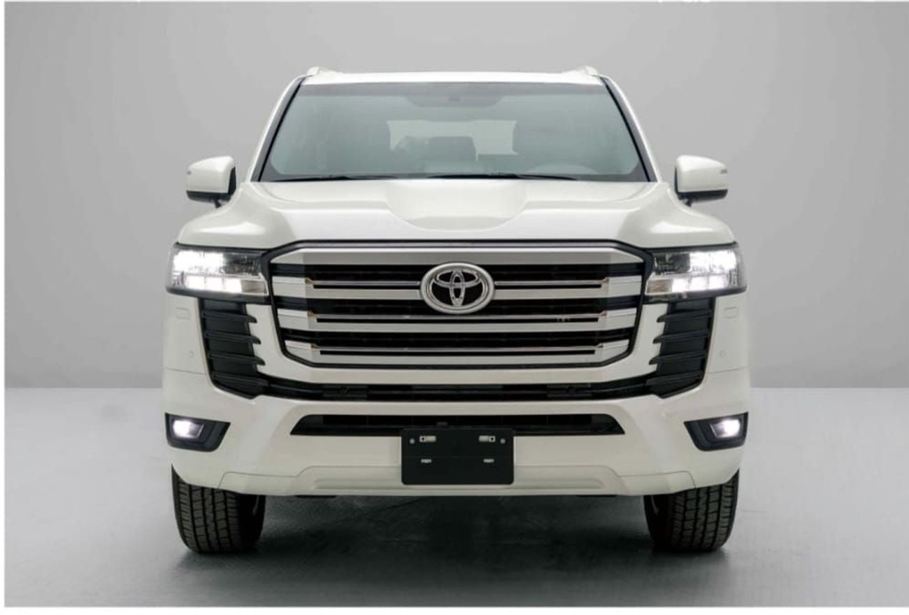 تويوتا لاند كروزر Toyota Land Cruiser GXR is a 7-seater, 4WD SUV with a 4.0L