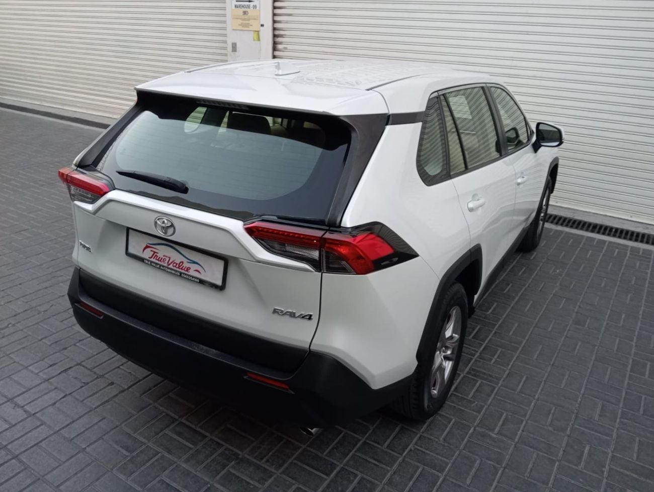 Toyota RAV4 2.5L (2WD) EX