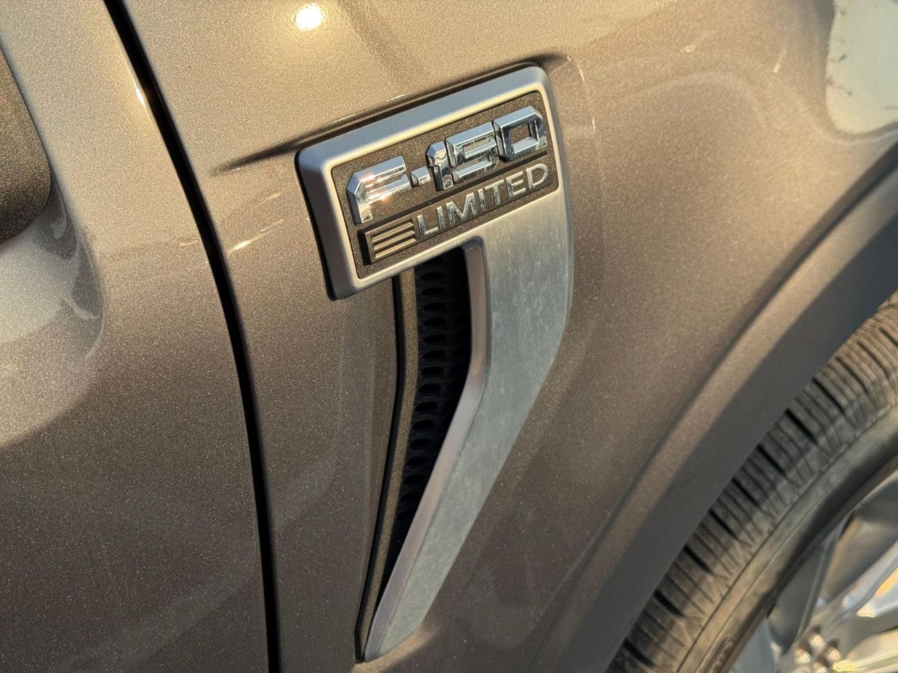 فورد F 150 Limited 3.5L Petrol Ecoboost V6 2022 Export Price @ 210,000 AED