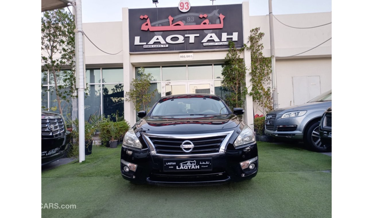 Nissan Altima Model 2013 GCC, fingerprint cruise control, wheels, sensors, screen, camera, in excellent condition