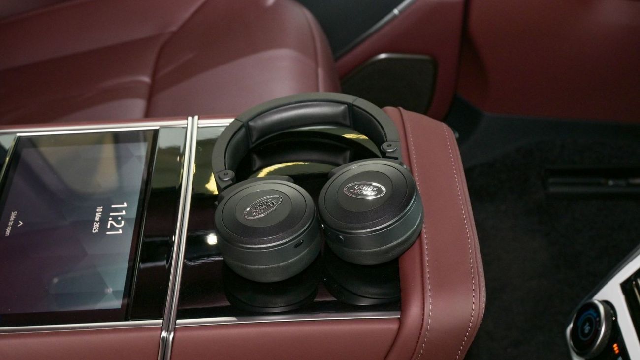 لاند روفر رينج روفر Autobiography P530 4.4L Range Rover Autobiography V8 - Pilot Seat - Fully loaded - 2025