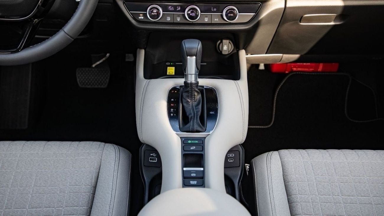 هوندا ZRV LX SUV 1.5L/2024/GCC/WITH LOCAL WARRANTY. Local Registration +10%