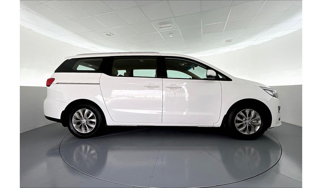 كيا كارنيفال LX