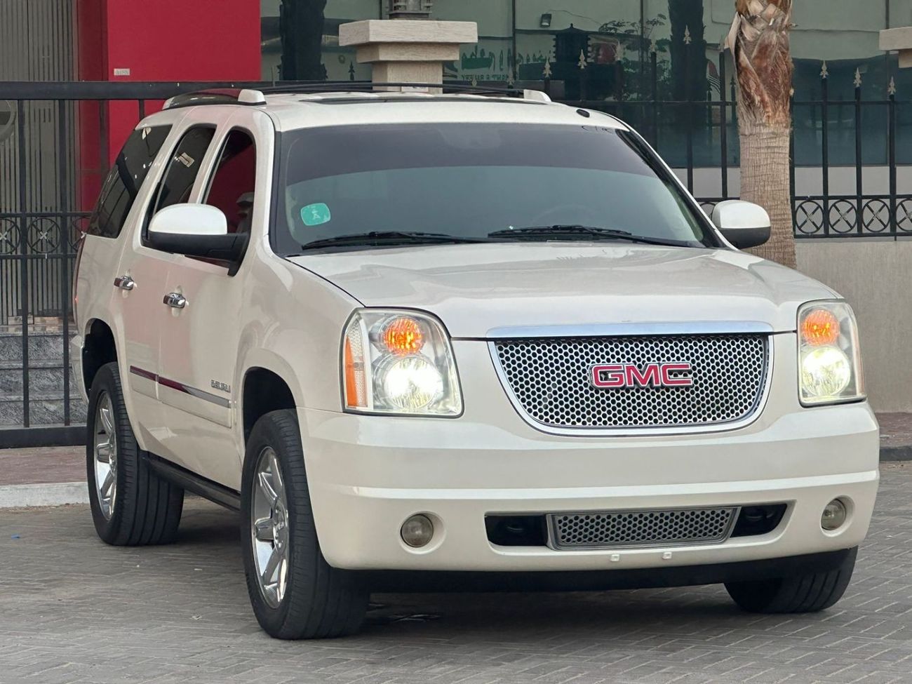 جي أم سي يوكون دينالي