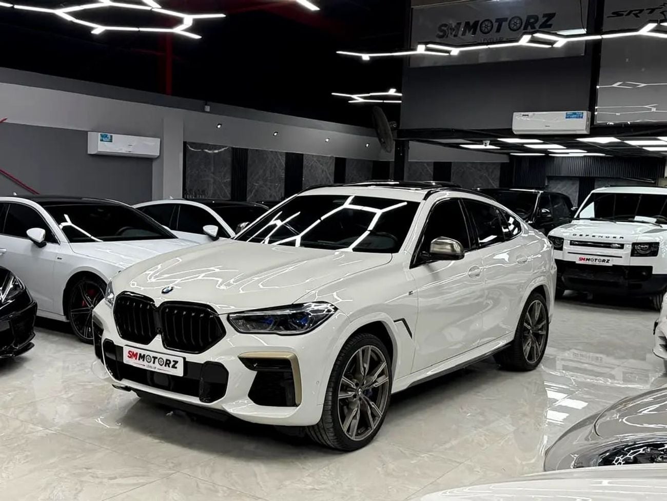 بي أم دبليو X6 XDRIVE M50i