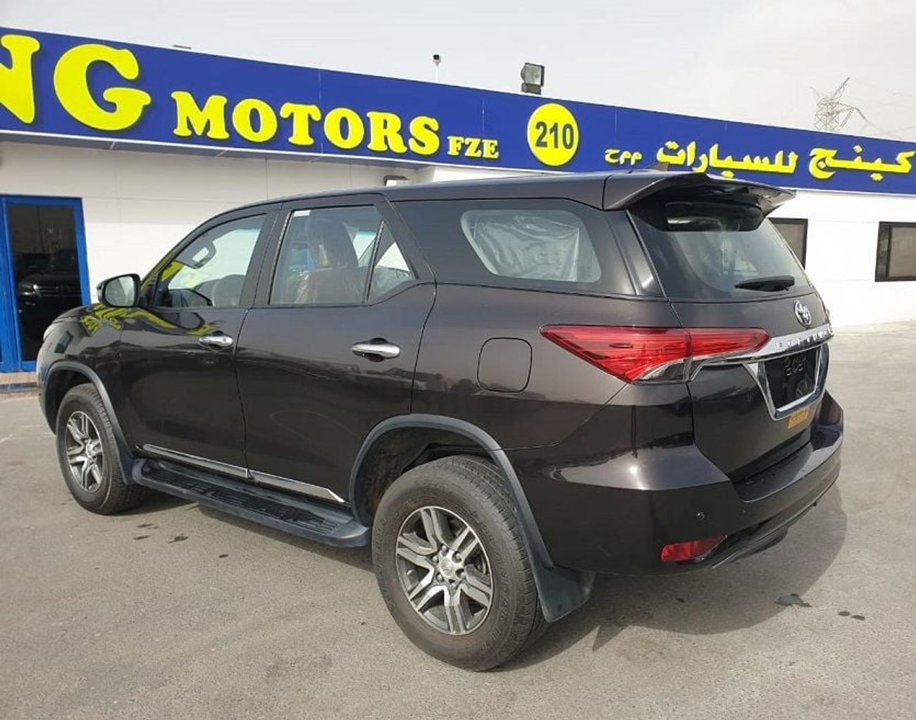 Toyota Fortuner EXR 2.7L (160 HP)