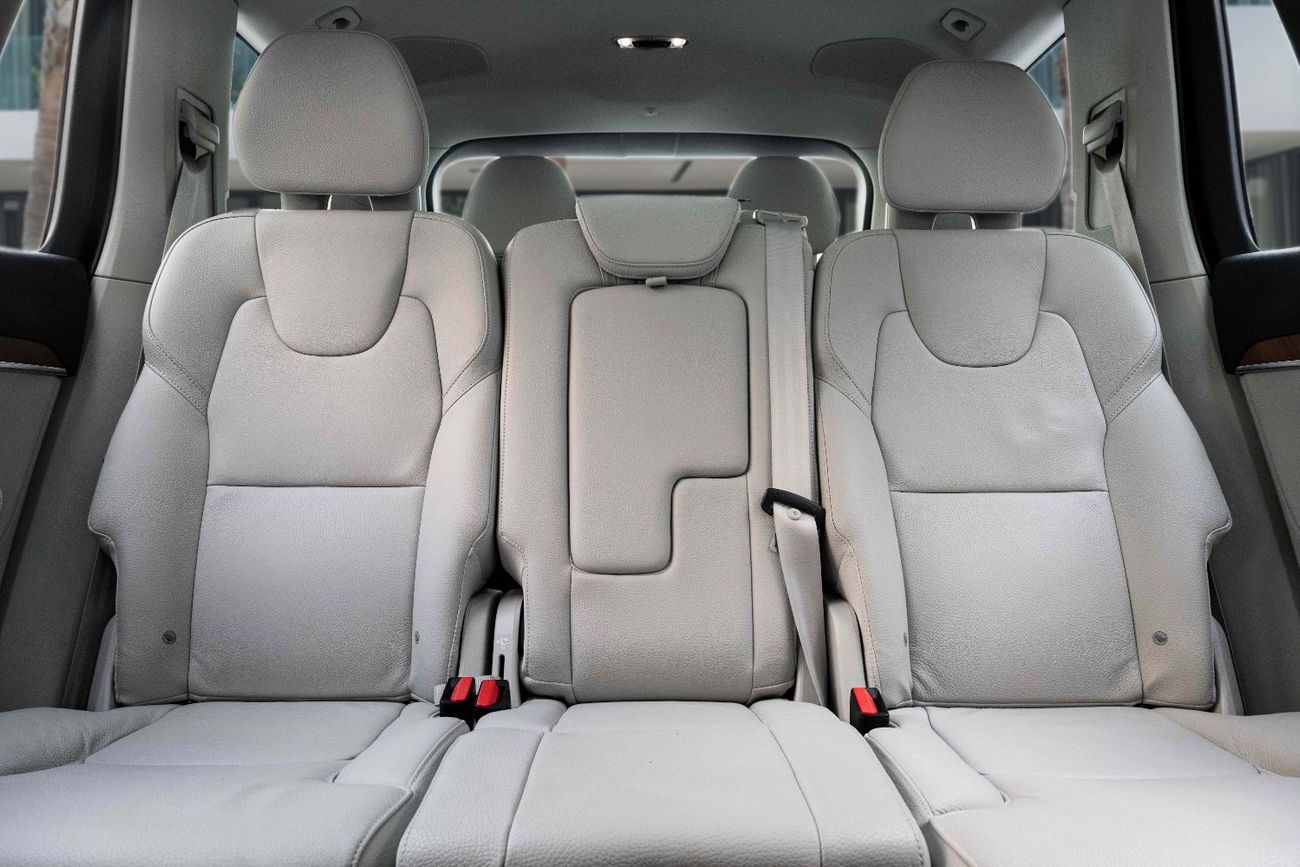 فولفو XC 90 XC90 B5 Momentum  | 2,742 P.M | 0% Downpayment | IMMACULATE! | Ramadan Offer!