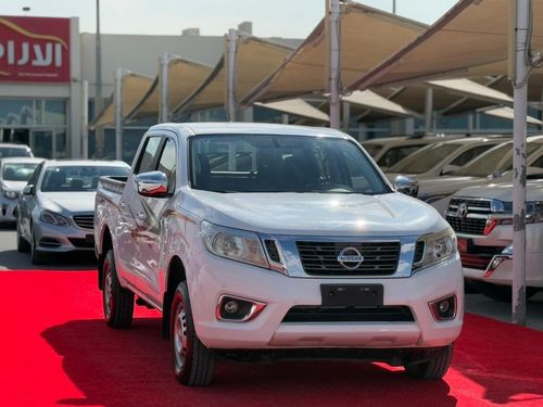 Nissan Navara 2017 I 4x4 I Full Automatic I Ref#297
