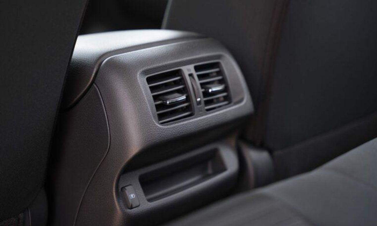 نيسان نافارا Std 2.5L RWD M/T