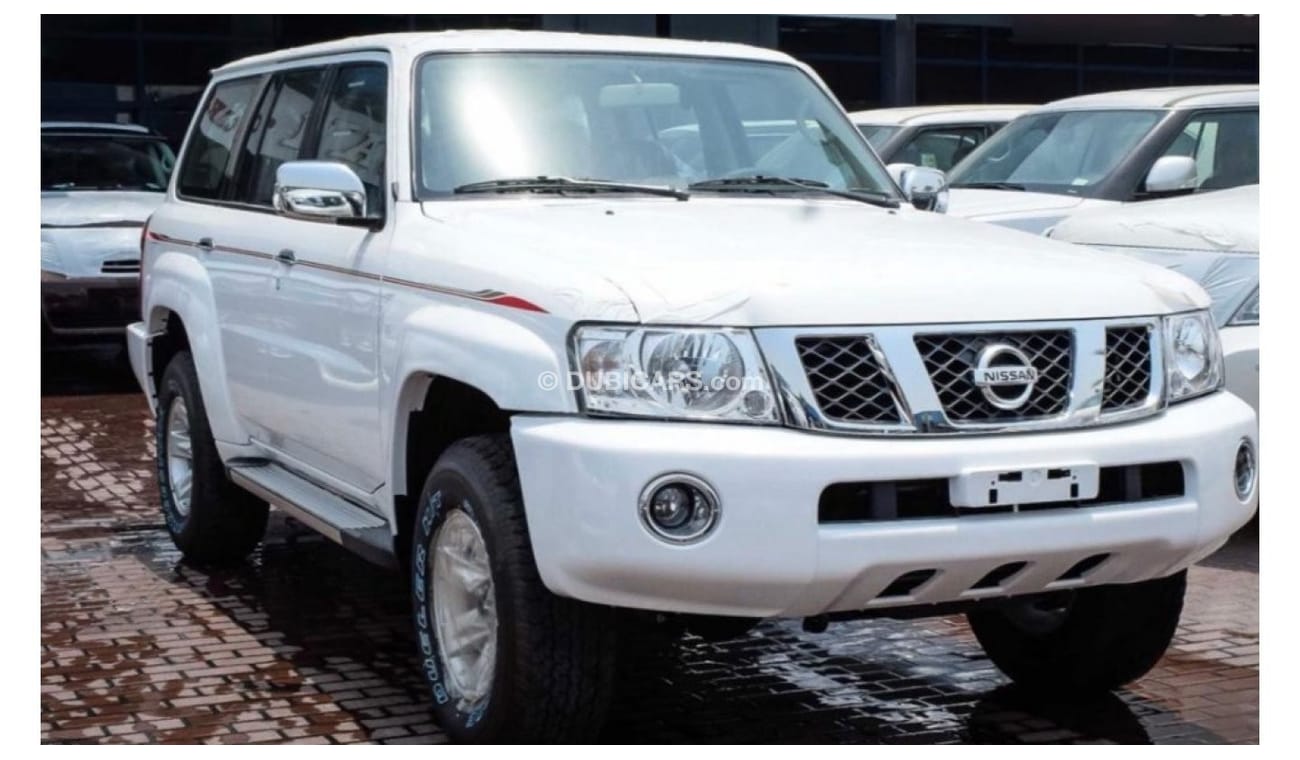 نيسان باترول سفاري Nissan Patrol  Safari M/T 4Doors Gcc Export Only
