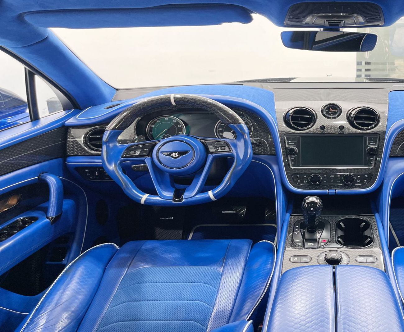 Bentley Bentayga Bentayga 4.0T Mansory,  W12 4WD, 600bhp,