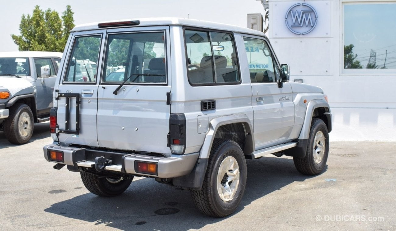 Toyota Land Cruiser 70 Land Cruiser Hard Top 71