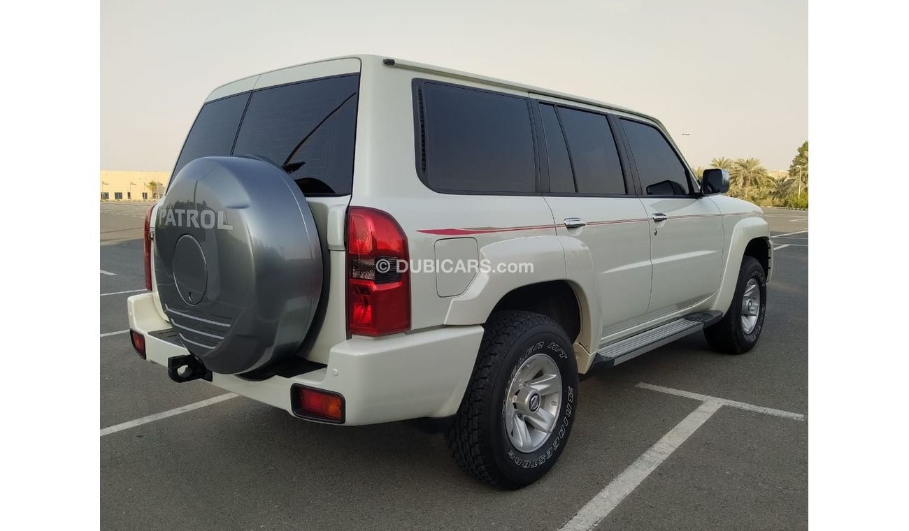 Nissan Patrol Super Safari
